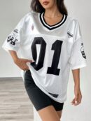 Camiseta Deportiva de Malla con Estampado de Números y Letras