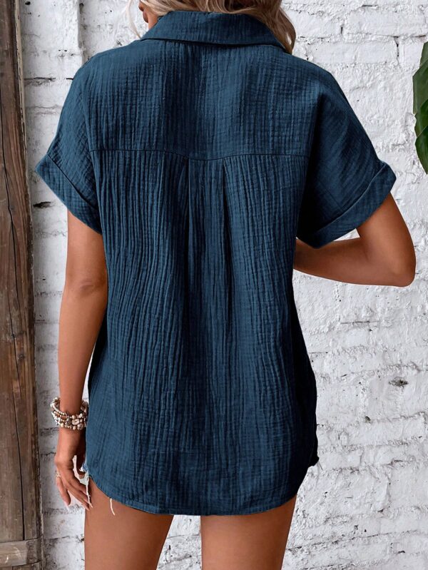 Camisa Azul Marino con Detalles Texturados y Mangas Batwing - Image 8