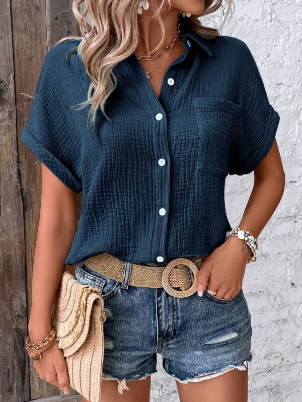 Camisa Azul Marino con Detalles Texturados y Mangas Batwing - Image 9