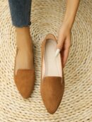 Mocasines Elegantes de Gamuza Negra con Punta Afilada