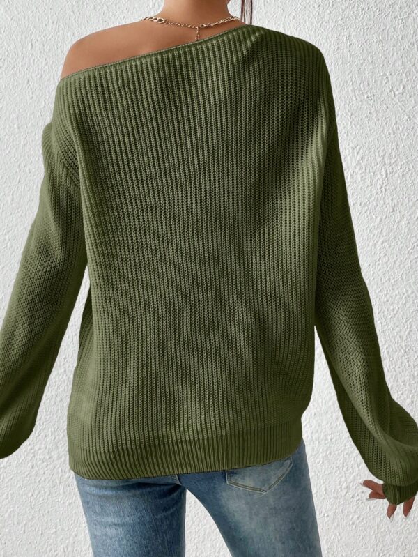 Sweater de Cuello Asimétrico en Punto Cafí Solido - Image 14