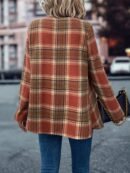 Abrigo de Tweed con Cuello Cascada y Dobladillo Asimétrico