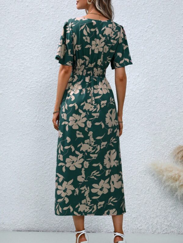 Vestido Largo Elegante de Estampado Tropical con Escote en V y Volantes - Image 2
