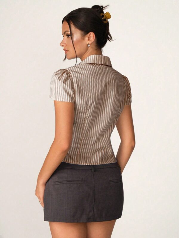 Camisa de Oficina Rayada con Cintura Fruncida y Manga Corta - Image 16