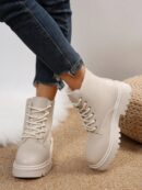 Botas de Cordones con Detalle de Mármol Negro