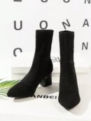 Botines Negros de Tacón Grueso y Punta Afilada