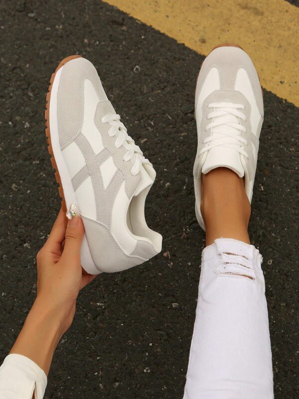Zapatillas Deportivas con Plataforma y Encaje de Vellón - Image 9