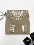 Sweater Casual Oversize con Cuello y Puños Estampados