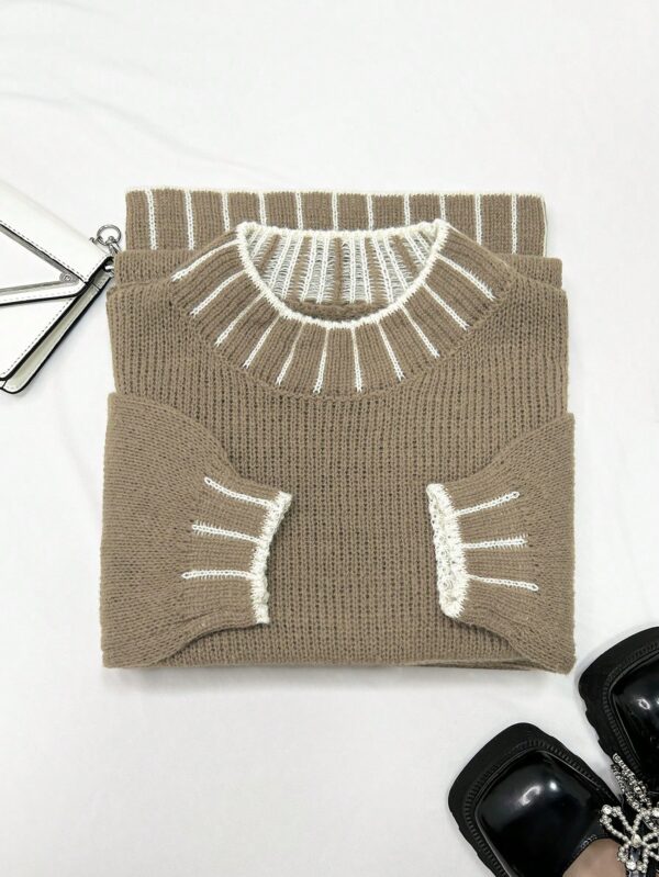 Sweater Casual Oversize con Cuello y Puños Estampados - Image 18
