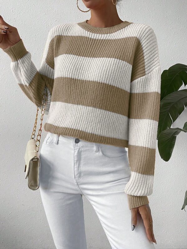 Sweater a Rayas Colorido con Hombros Caídos - Image 26