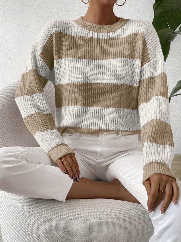 Sweater a Rayas Colorido con Hombros Caídos - Image 28