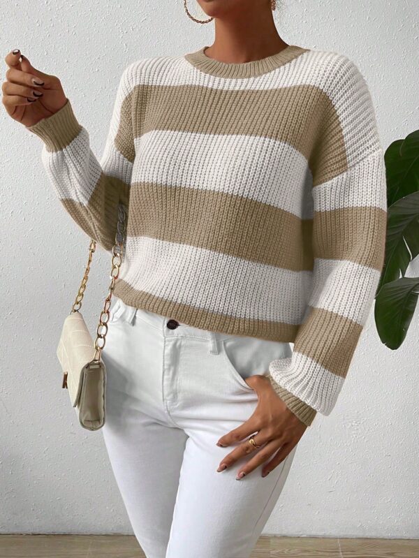 Sweater a Rayas Colorido con Hombros Caídos - Image 29