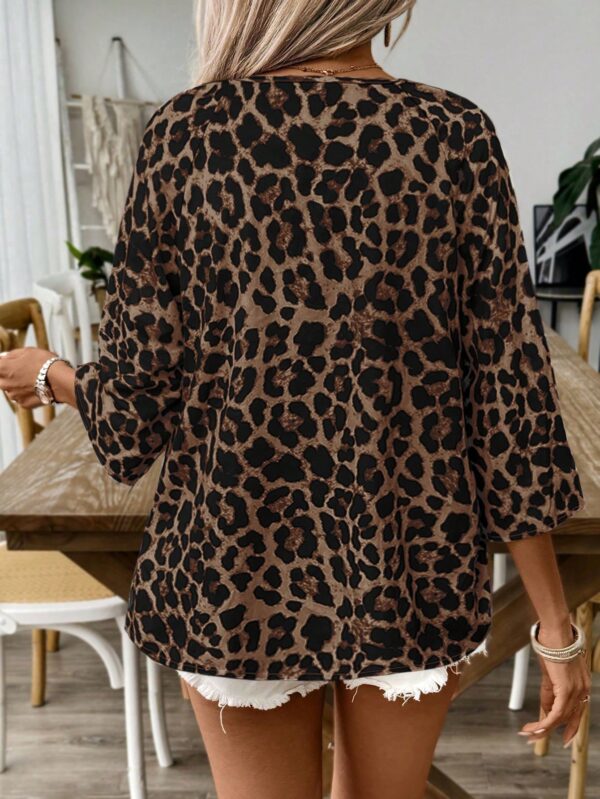 Blusa de Leopardo Suelta y a la Moda para Mujer - Image 2