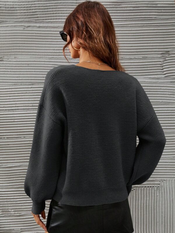Sweater V-Neck con Hombros Caídos Estilo Francés - Image 62