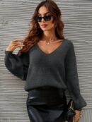 Sweater V-Neck con Hombros Caídos Estilo Francés