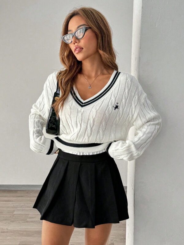 Sweater a Rayas con Cuello en V y Manga Larga - Image 6