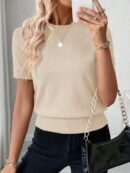 Sweater de Punto en Color Sólido con Manga Corta