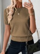 Sweater de Punto en Color Sólido con Manga Corta