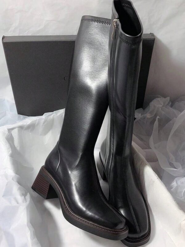 Botas Altas de Cuero con Tacón Cuadrado y Punta Cuadrada
