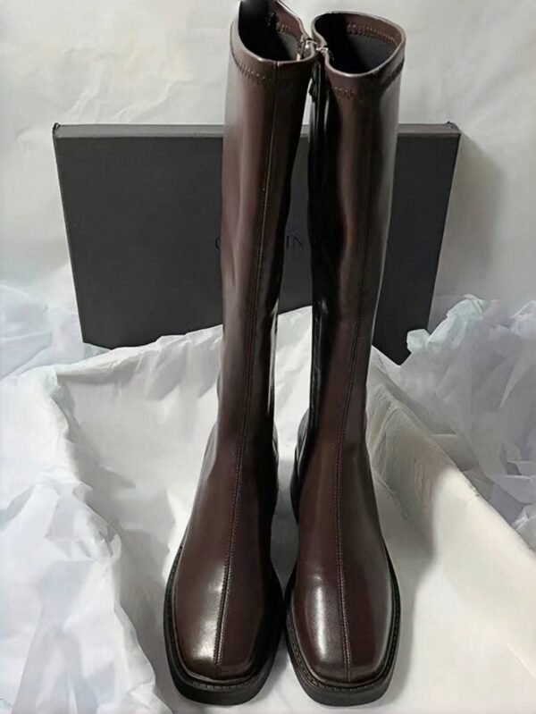 Botas Altas de Cuero con Tacón Cuadrado y Punta Cuadrada - Image 7