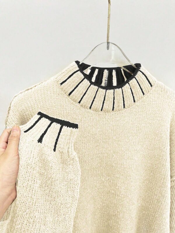 Sweater Casual Oversize con Cuello y Puños Estampados - Image 9
