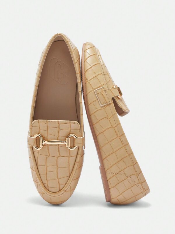 Mocasines de Mujer con Hebilla Metálica y Tacón Plano - Image 24