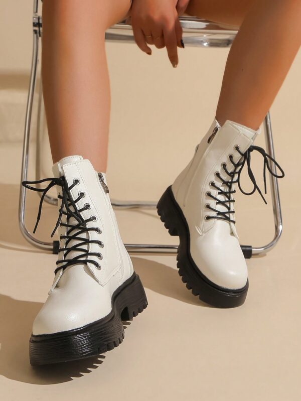 Botas Negras de Estilo Combat para Otoño/Invierno - Image 20