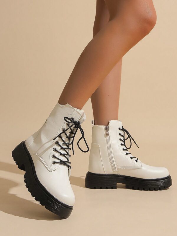 Botas Negras de Estilo Combat para Otoño/Invierno - Image 18