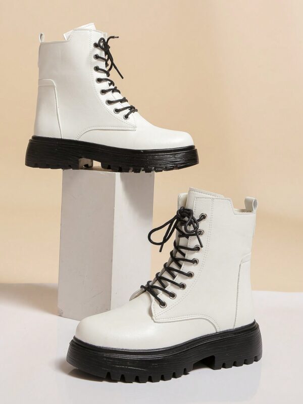 Botas Negras de Estilo Combat para Otoño/Invierno - Image 17
