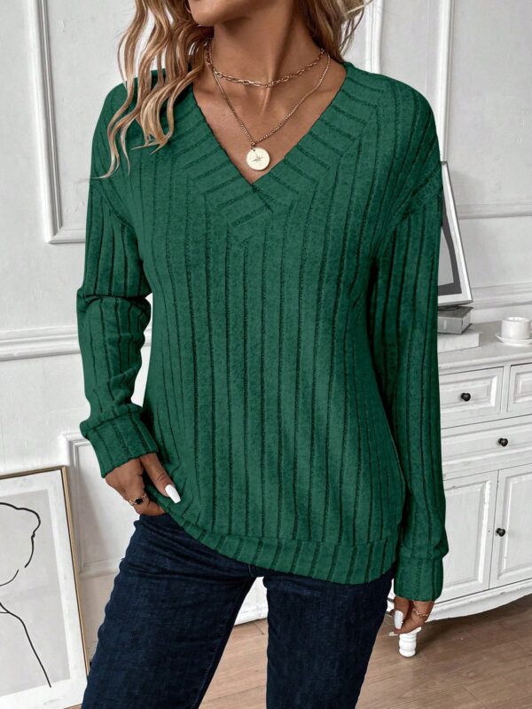 Sudadera Casual de Cuello V con Manga Larga y Hombros Caídos - Image 15