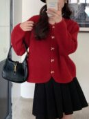 Cardigan de Punto Elegante con Botones Decorativos y Cuello Redondo