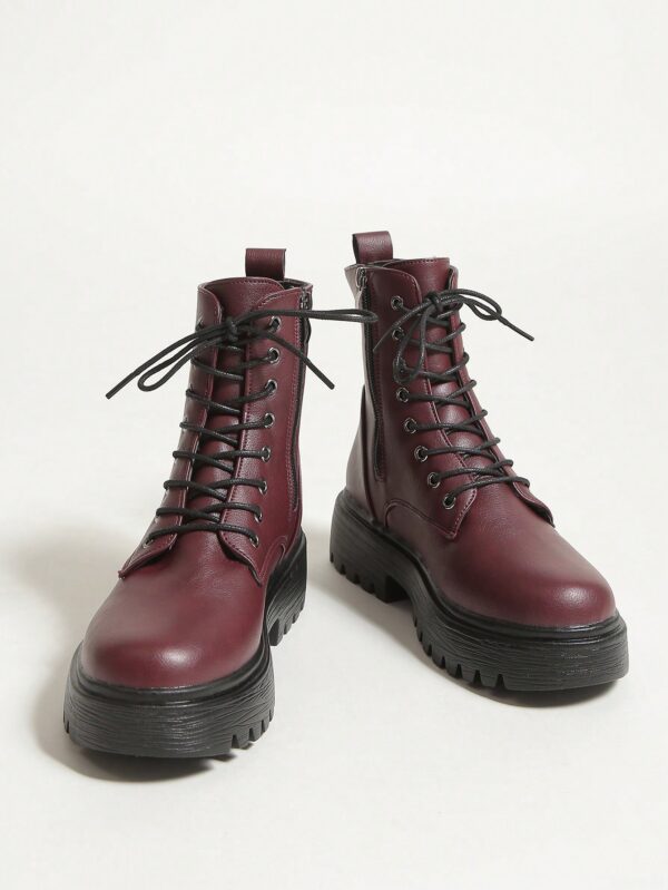 Botas de Cordones con Detalle de Mármol Negro - Image 5