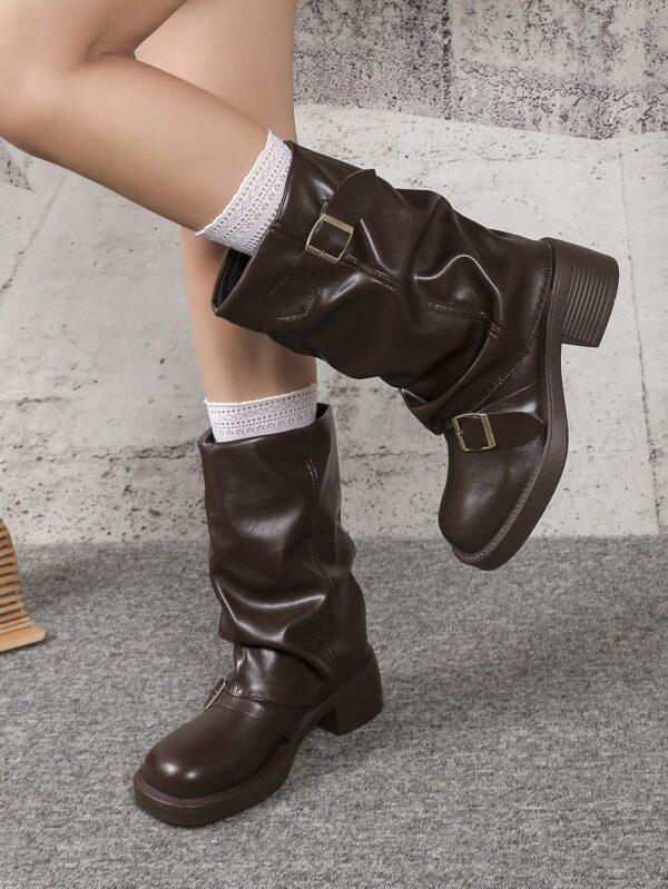 Botas Negras de Estilo Occidental con Hebilla y Suela Gruesa - Image 9