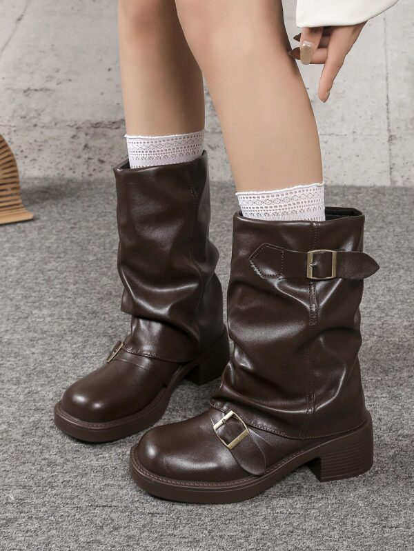 Botas Negras de Estilo Occidental con Hebilla y Suela Gruesa - Image 7