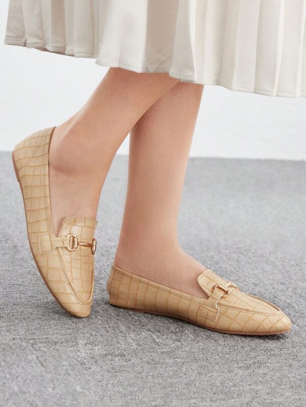 Mocasines de Mujer con Hebilla Metálica y Tacón Plano - Image 21
