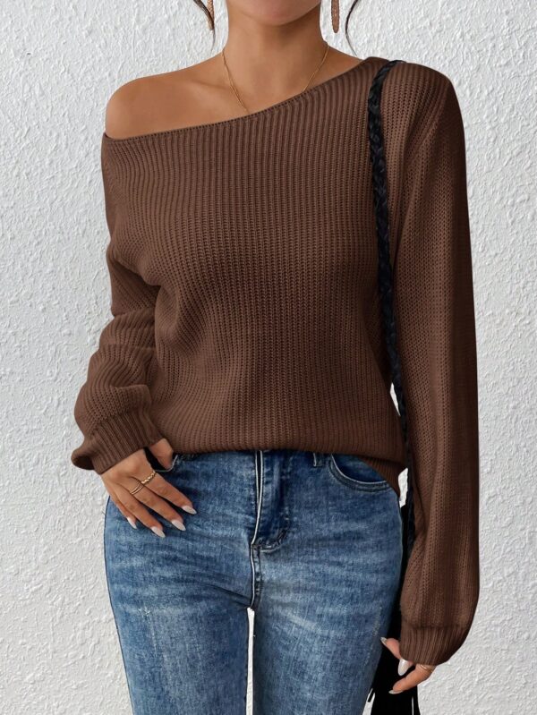 Sweater de Cuello Asimétrico en Punto Cafí Solido - Image 10