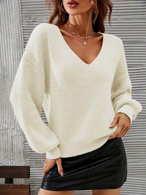 Sweater V-Neck con Hombros Caídos Estilo Francés - Image 23