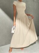 Vestido Midi Asimétrico A-Line Elegante y Simple con Cuello Alto