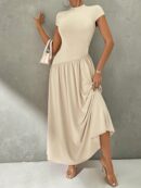 Vestido Midi Asimétrico A-Line Elegante y Simple con Cuello Alto