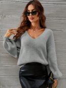Sweater V-Neck con Hombros Caídos Estilo Francés