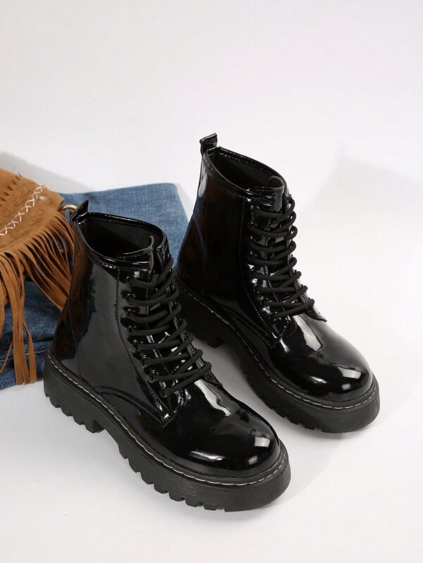 Botines de Mujer con Plataforma y Cierre de Cordones