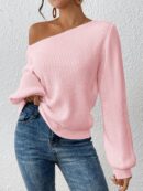Sweater de Cuello Asimétrico en Punto Cafí Solido