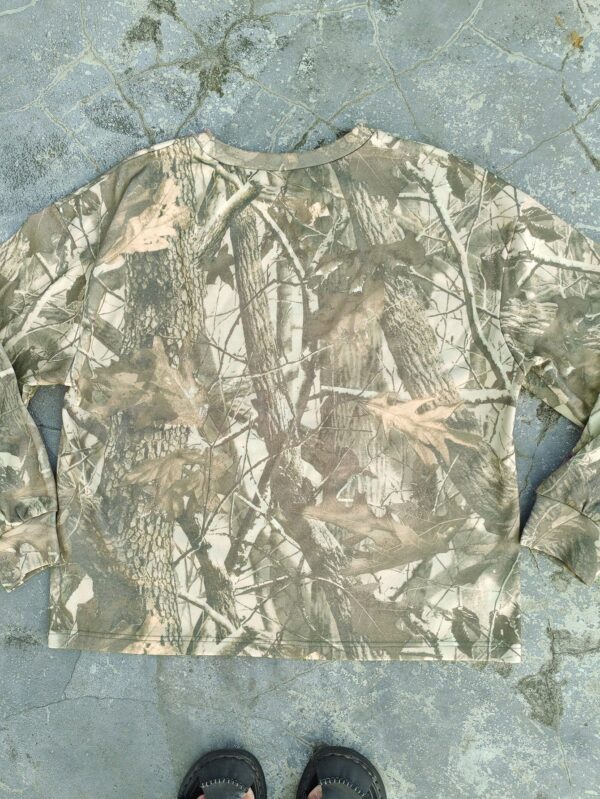 Buzo Cuello Redondo Camuflado Manga Larga para Mujer - Image 2