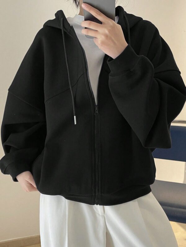 Buzo Casual con Capucha y Cordón en Fleece