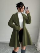 Abrigo Elegante de Cuello Alto y Manga Larga en Tweed