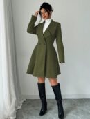 Abrigo Elegante de Cuello Alto y Manga Larga en Tweed