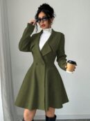 Abrigo Elegante de Cuello Alto y Manga Larga en Tweed