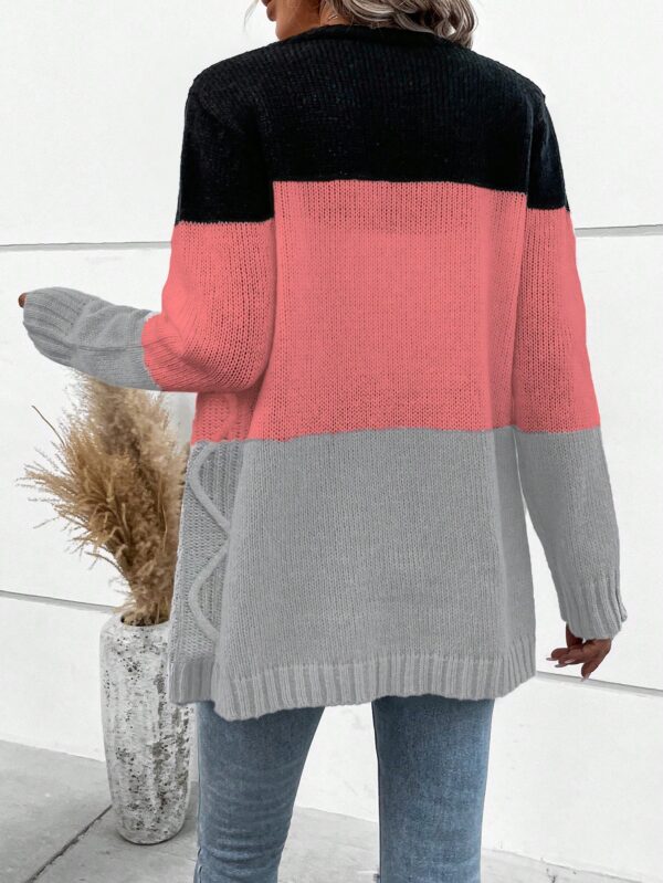 Cardigan Tejido Tricolor con Botones y Cuello en V - Image 37