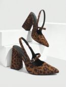 Zapatos de Tacón Grueso en Rojo Vino con Correa en el Tobillo