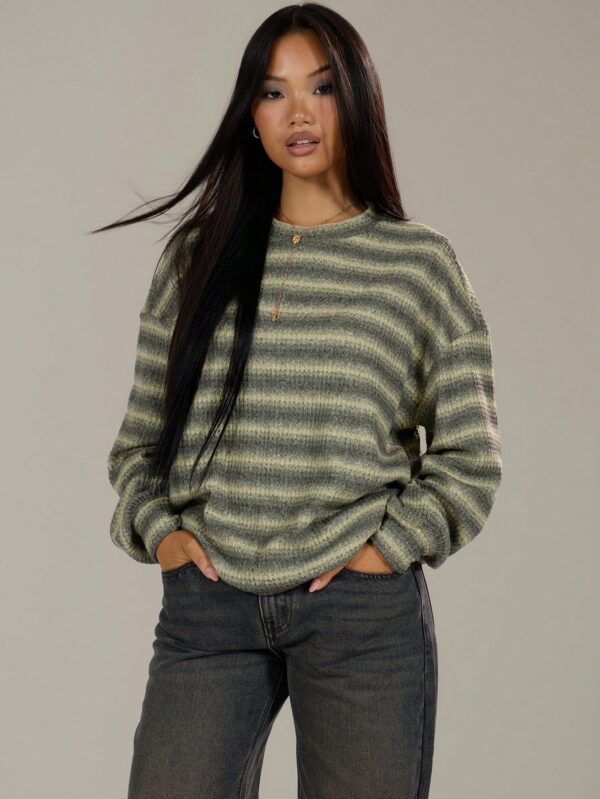 Sweater a Rayas Oversize Cuello Redondo al Estilo Y2k 90's - Image 6